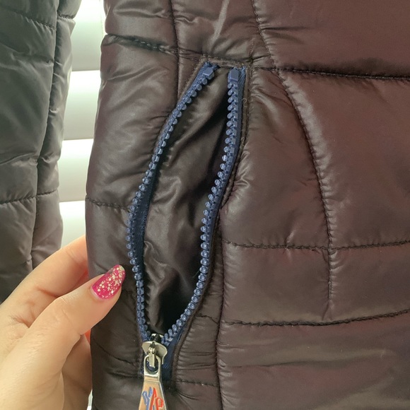 Puffer Jacket - Picture 4 of 9